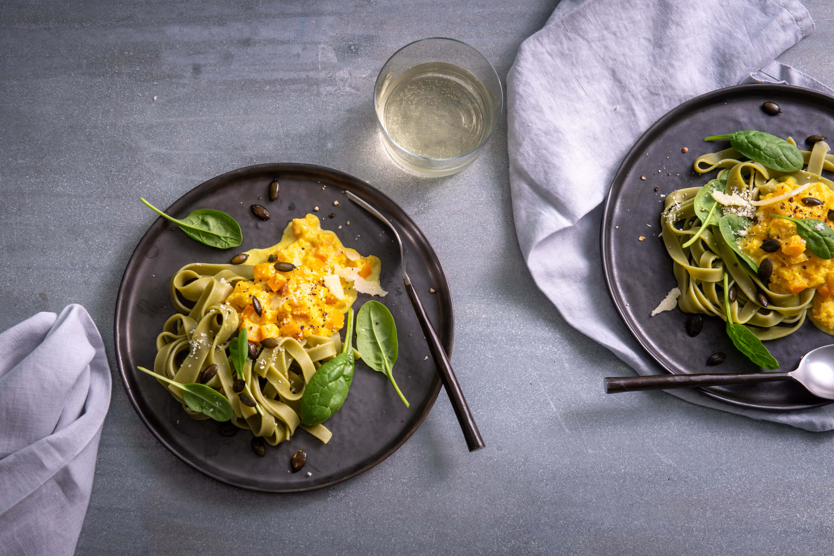 Farbenfrohe Kürbis-Pasta